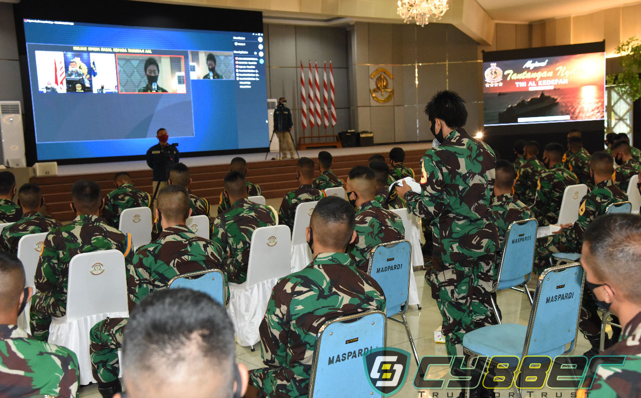Taruna Akademi Angkatan Laut Terima Kuliah Umum Kasal