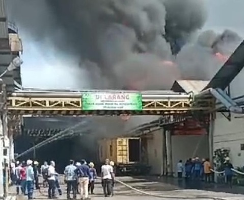 Gudang PT Musim Mas di Medan Terbakar