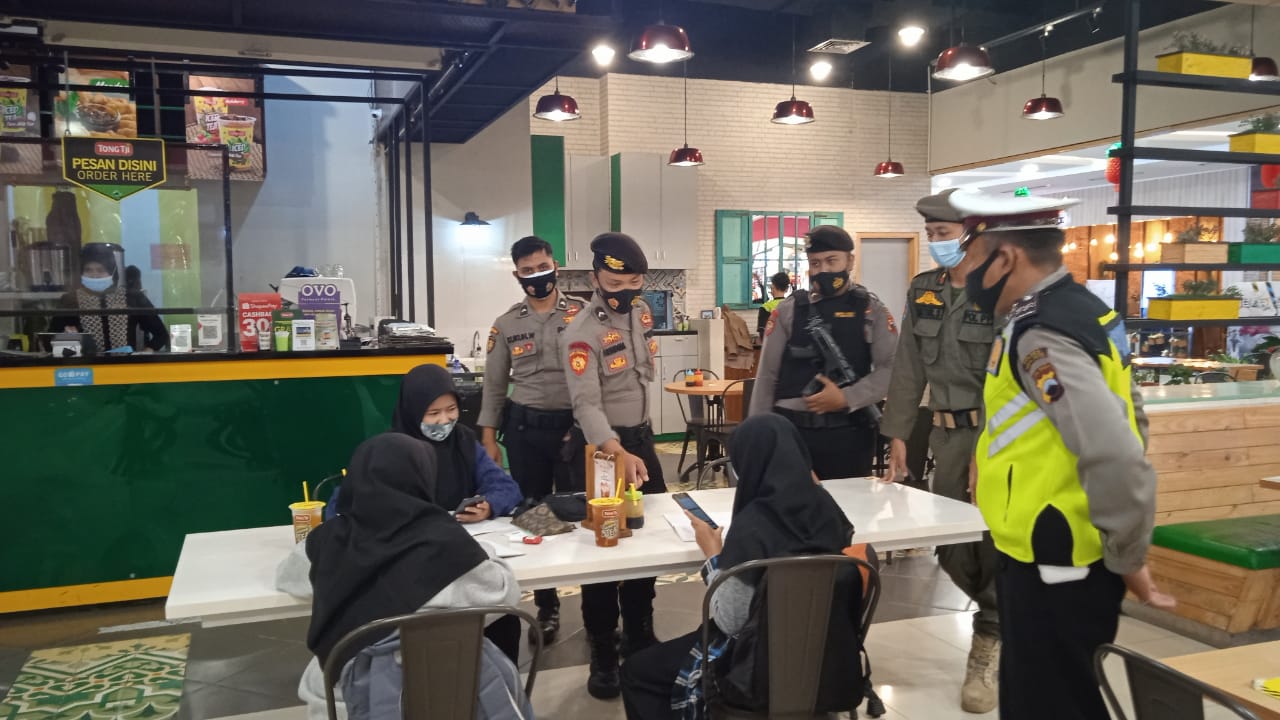 Pusat Perbelanjaan di Kota Tegal Jadi Sasaran Tim Yustisi 