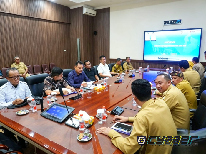 Bupati Deli Serdang Tegaskan, Kurangnya Sosialisasi Dari OPD Terkait Soal LSD, Pengusaha Ternak Ayam Petelur Jadi Korban Penipuan PBG Palsu