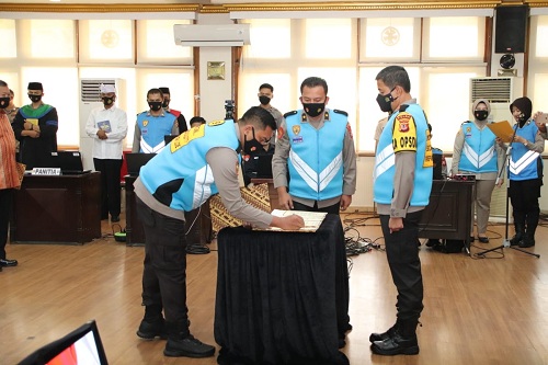 Pakta Integritas dan Pengambilan Sumpah Jabatan Penerimaan Taruna/Taruni Akpol, Bintara dan Tamtama Polri 2021 Panda Polda Jabar