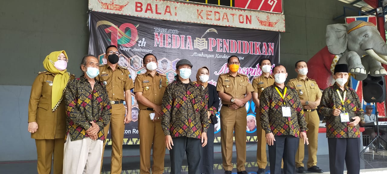 Tabloid Media Pendidikan Adakan  Syukuran Memperingati 10 Tahun Usianya.