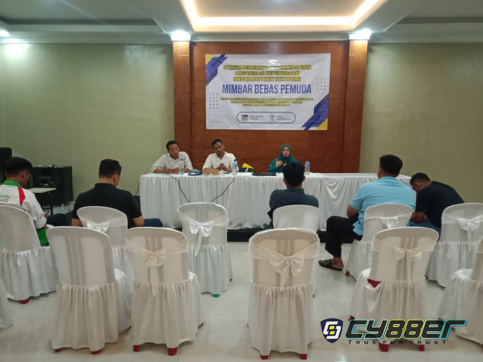 Forum PK Gelar Mimbar Bebas Pemuda, Angga Perwira Sukawinata Tampil Menginspirasi
