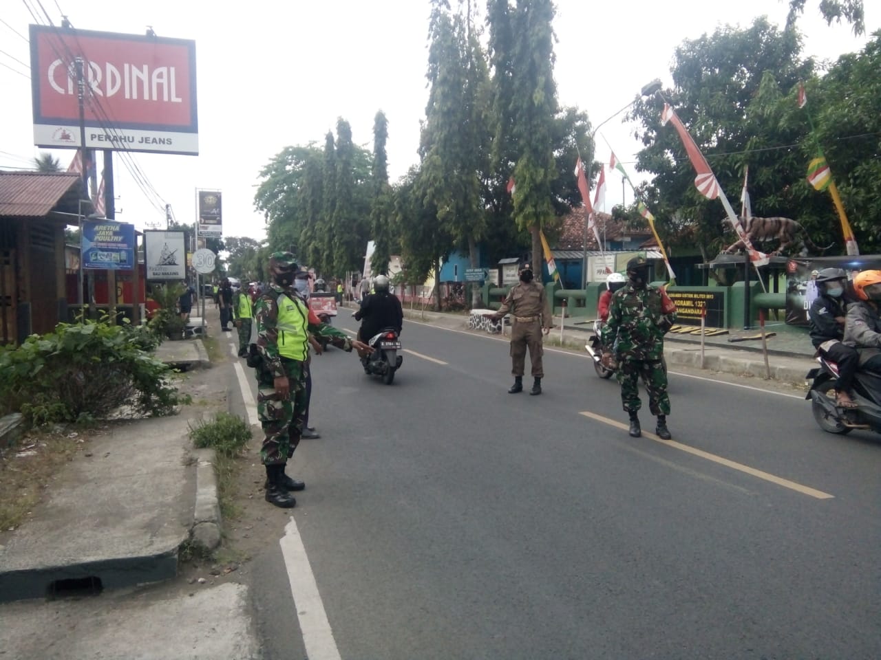 Tim Gabungan Gugus Tugas Gencar Berikan Himbauan 3M di Wilkum Polres Ciamis Polda Jabar