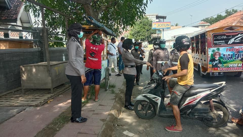 Polsek Jatibarang Gelar Rutin Oprasi Yustisi 33 Warga Tercatat Buku Register Sat Pol PP