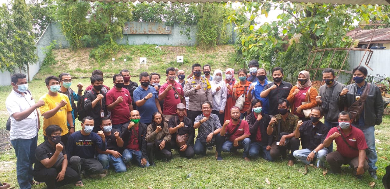 Coffee Morning Kapolres Indramayu Ajak Wartawan Bersinergi Jaga Kamtibmas