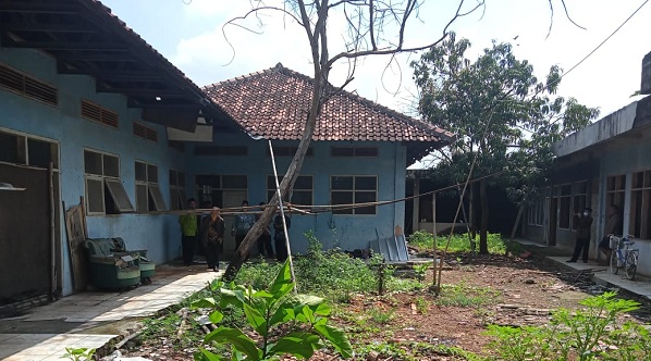 KUA Rengasdengklok Terima Hibah