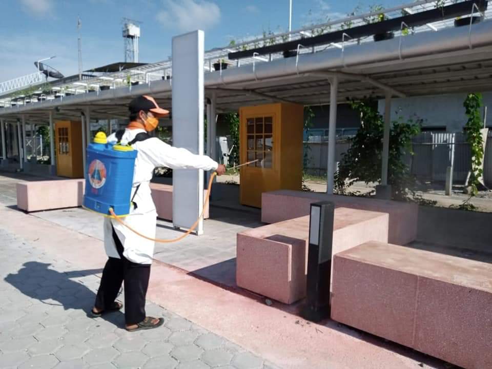 Gugus Tugas Covid 19 Bubarkan Kerumunan dan Sterilkan Jalanan Dengan Disinfektan