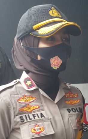 Polsek Babakan Madang Lakukan Giat PPKM Stasioner dan Pembagian Masker 