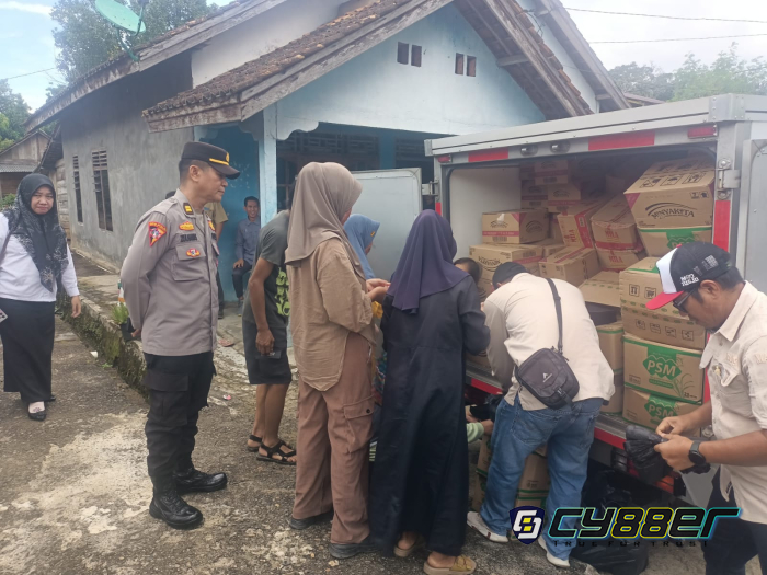 Masyarakat Antusias Hadiri Gerakan Pangan Murah di Desa Karang Dapo Peninjauan 