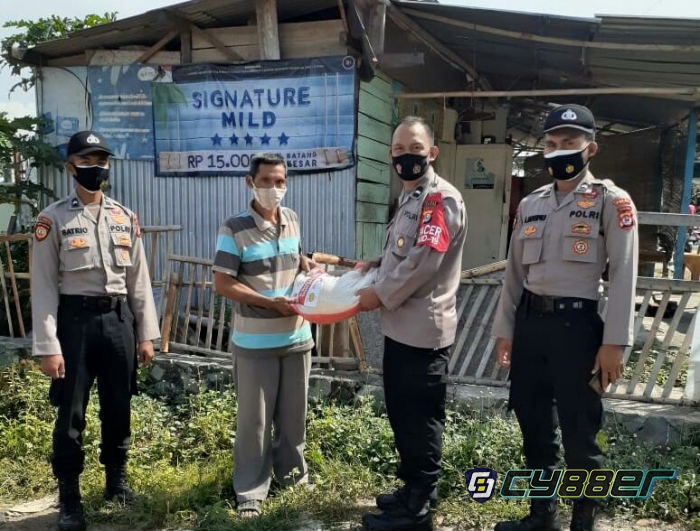 Polsek Cilegon Berbagi Sembako