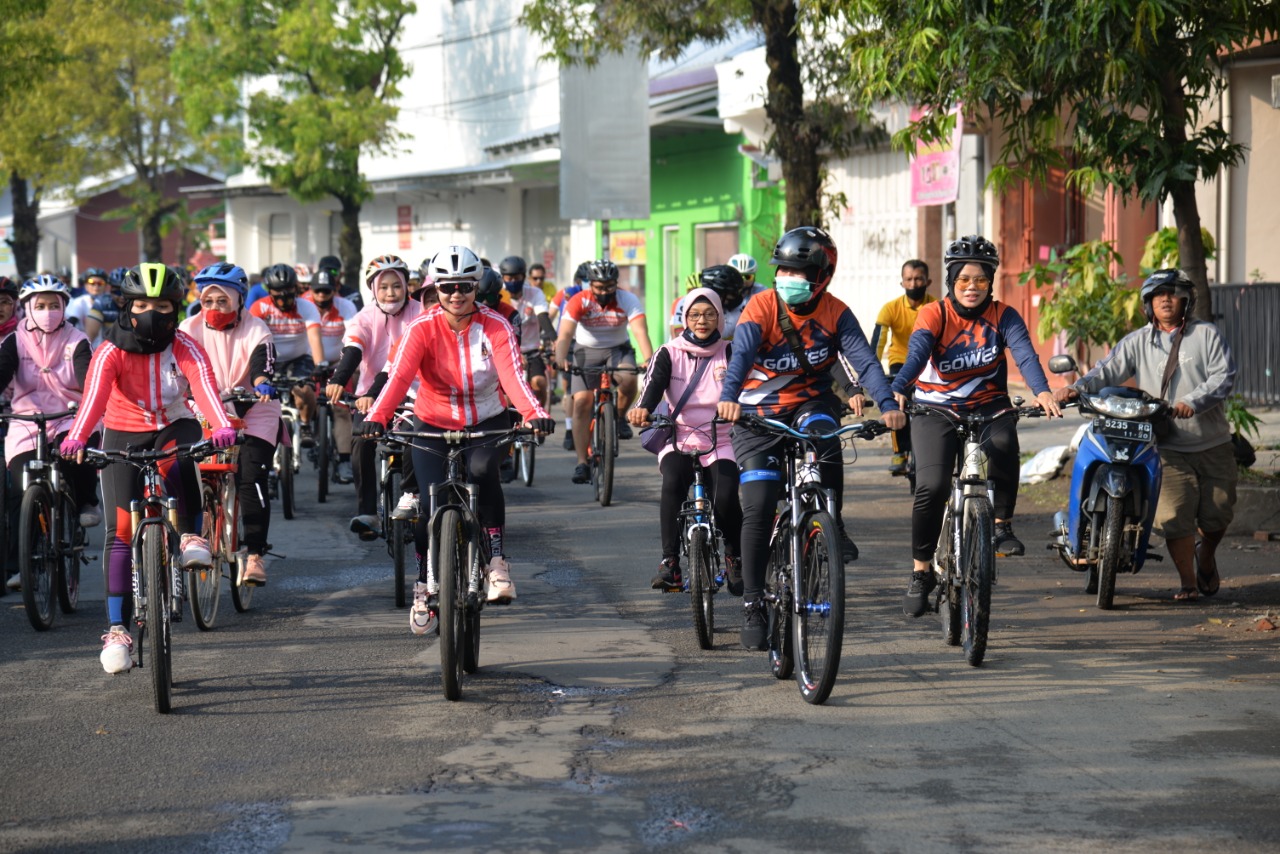 Hari Jadi Polwan RI Ke-72, Kapolres Indramayu Gelar Acara Goes Besama