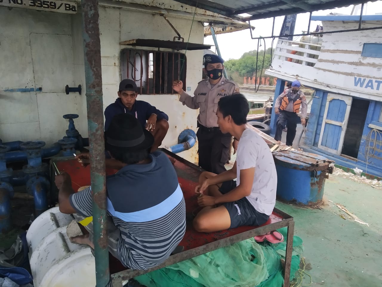 Satpolair Polres Indramayu Giat Gelar Oprasi Yustisi di Pelabuhan Karangsong