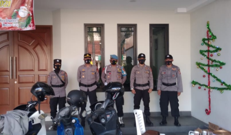 Polres Sumedang Laksanakan Giat Pengamanan Gereja Khatolik Santa Maria