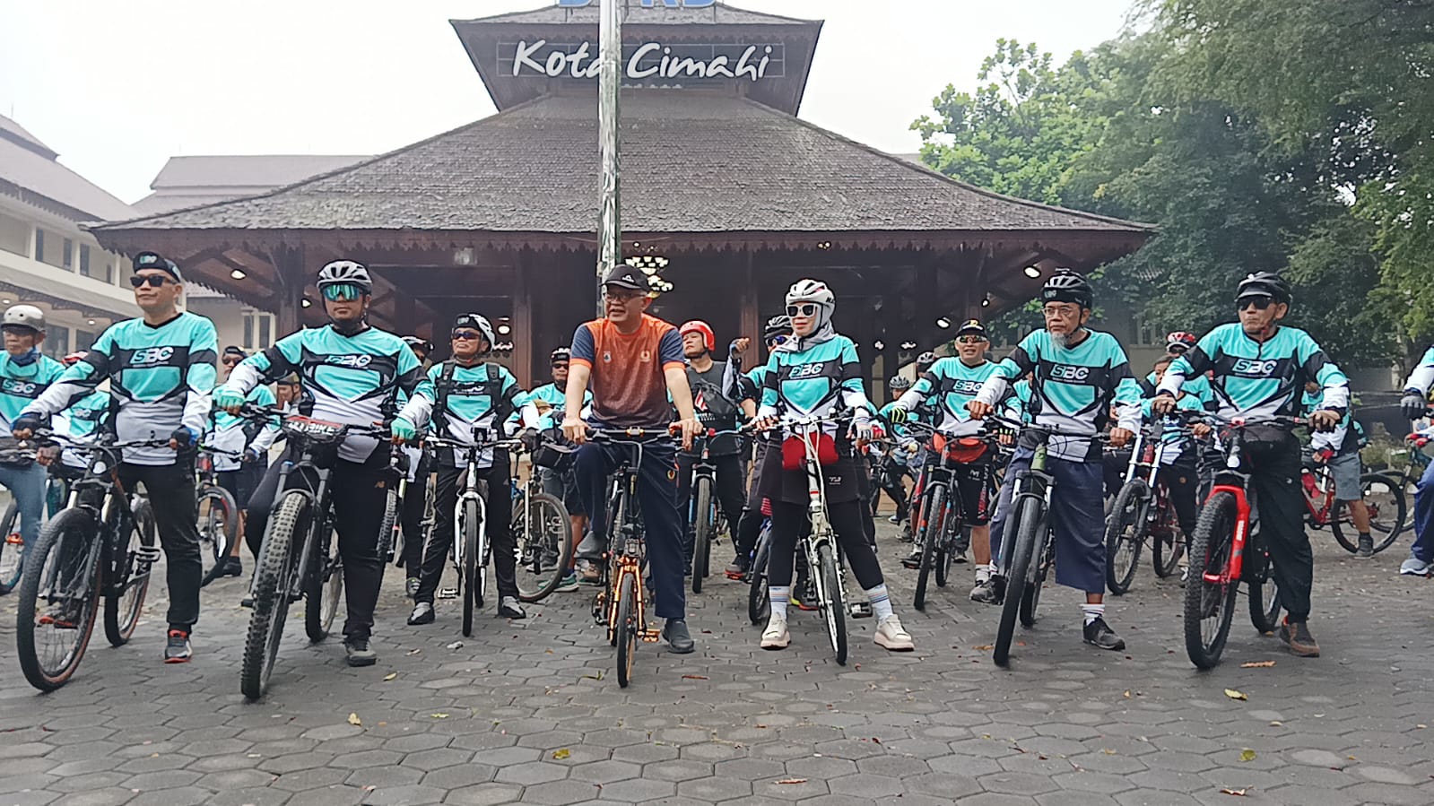Ketua DPRD Kota Cimahi Dukung Semangat Bersepeda dengan Hadiri Acara Gowes Bersama