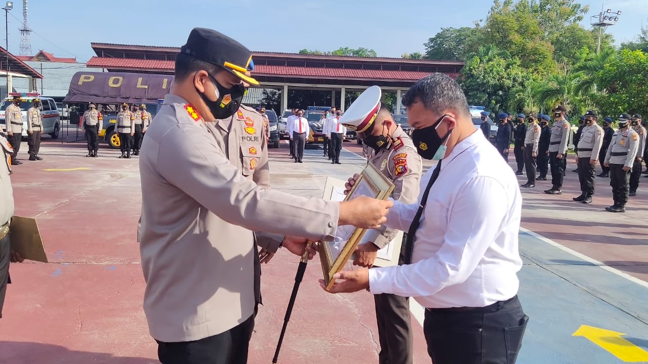 Polres Inhu Terima Dua Penghargaan dari Kemenpan RB