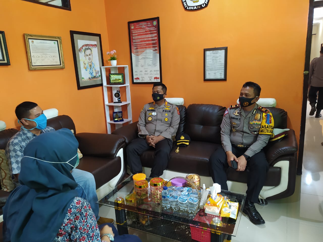 Polres Indramayu Melaksanakan Silaturahmi Kamtibmas Dengan KPU dan Bawaslu Jelang Pilkada Serentak 2020 