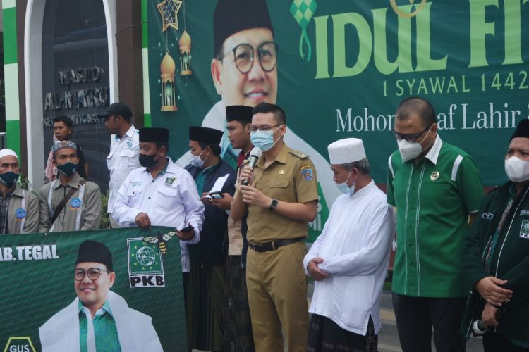 Wakil Bupati Tegal Lepas Keberangkatan 840 Santri Lirboyo