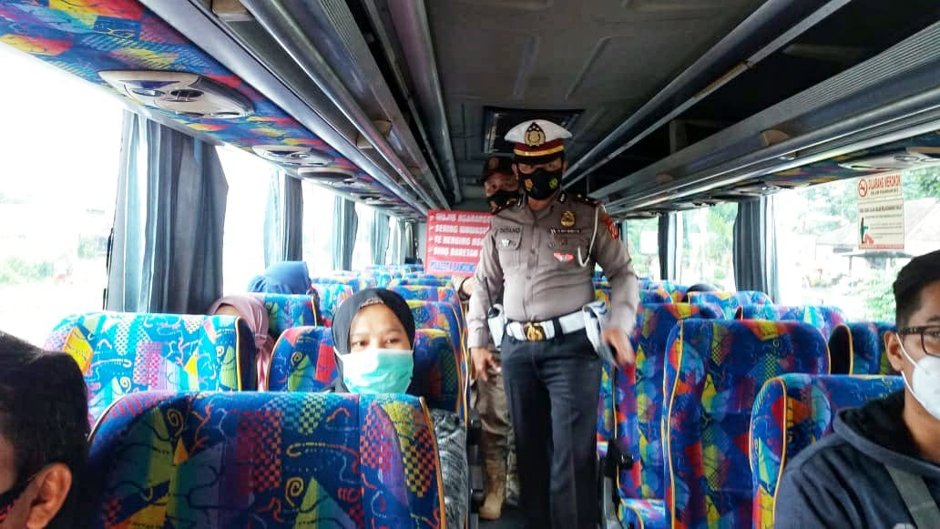 PPKM Tahap 2, Polresta Bandung Polda Jabar  Bersama TNI Dan Satpol PP Tingkatkan Operasi Yustisi