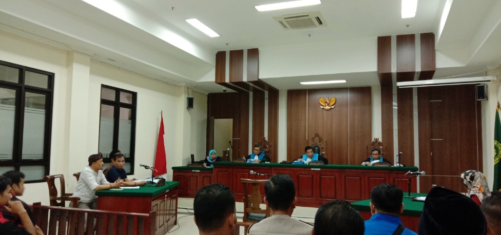 Sidang Gugatan Aliansi Buruh Jabar (ABJ) di PTUN Bandung
