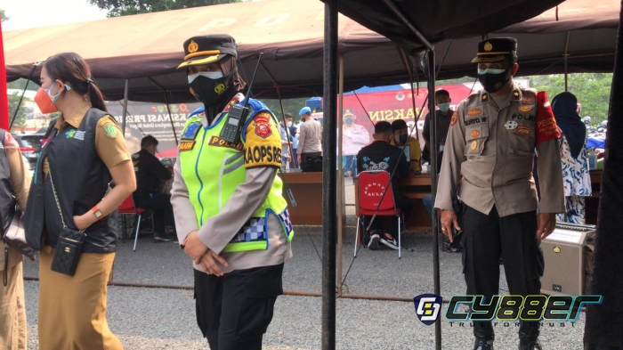 Buka Gerai Vaksin Presisi, Polisi Targetkan 1000 Vaksinasi Perhari Di Masa PPKM Darurat