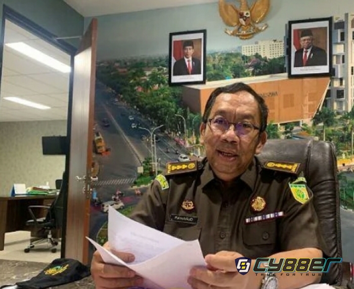 Mantan Bupati Kuansing Menjadi Pesakitan Tipikor