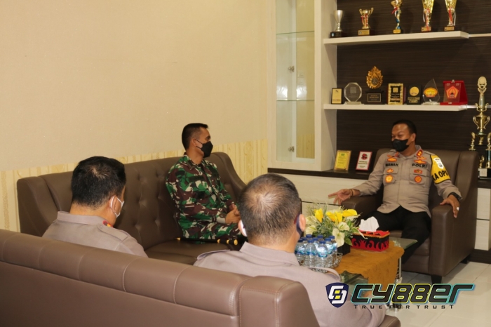 Dandim 0213/Nias yang Baru Berkunjung Mako Polres Nias