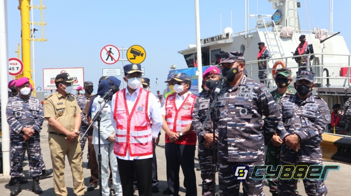 Efektifkan Intensivitas Vaksinasi Warga Maritim yang Tak Bisa Tinggalkan Tugas, TNI AL Terapkan Metode Ship to Ship