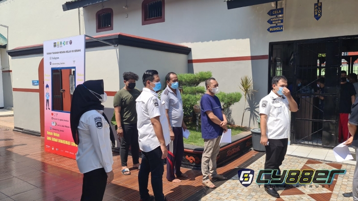 Ratusan Warga Binaan Rutan Kelas IIB Serang Antusias Ikuti Vaksinasi