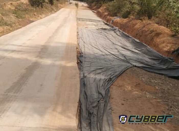 Proyek Jalan Simpang Gardu Tanpa Papan Nama