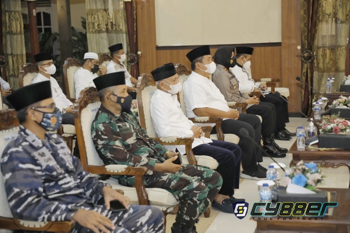 Bupati dan Forkopimda Ikuti Zikir dan Doa Kebangsaan 76 Tahun Indonesia Merdeka Secara Virtual