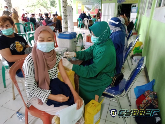 Desa Tugujaya Gelar Vaksinasi untuk 450 Warga