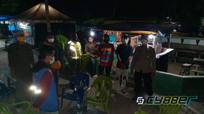 Petugas PPKM Simpang Pematang Tindak Tegas Pelanggar