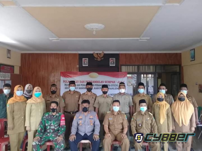 12 Aparatur Desa Gunungsari Dilantik