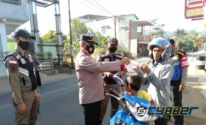 Himbau Prokes, Petugas Gabungan Laksanakan Operasi Yustisi 