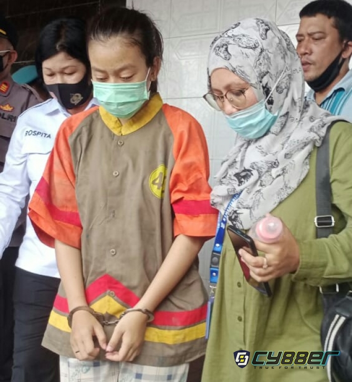 Kejam, Anak kandung di Buang Ibu Kedalam Jurang