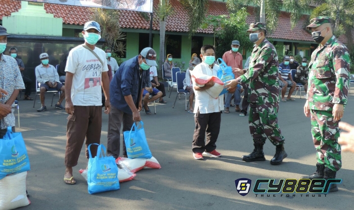 Peduli Warga Terdampak Covid-19, Korem 064/MY Salurkan Bantuan Sembako