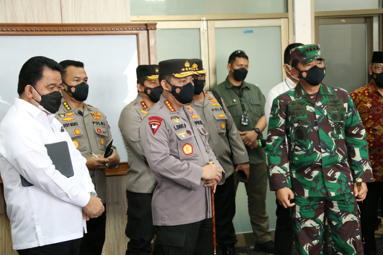 Kapolri Minta Forkopimda Sumbar Perkuat Strategi Mitigasi Covid-19 di Sektor Ekonomi Warga 