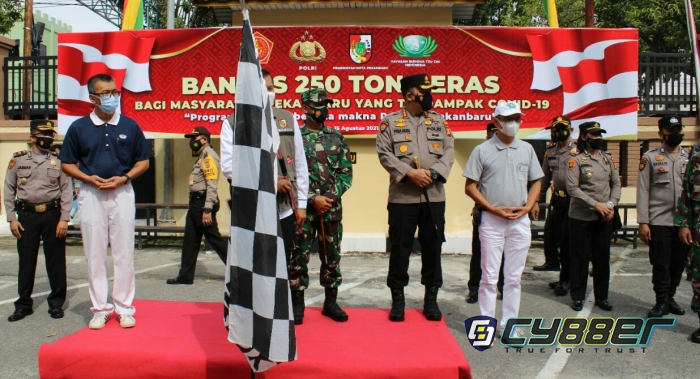 Yayasan Budha Tzu Chi Beri Bantuan 250 Ton Beras
