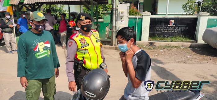Sebagai Satgas Covid-19, Polri terus Edukasi Masyarakat Untuk Patuhi Prokes