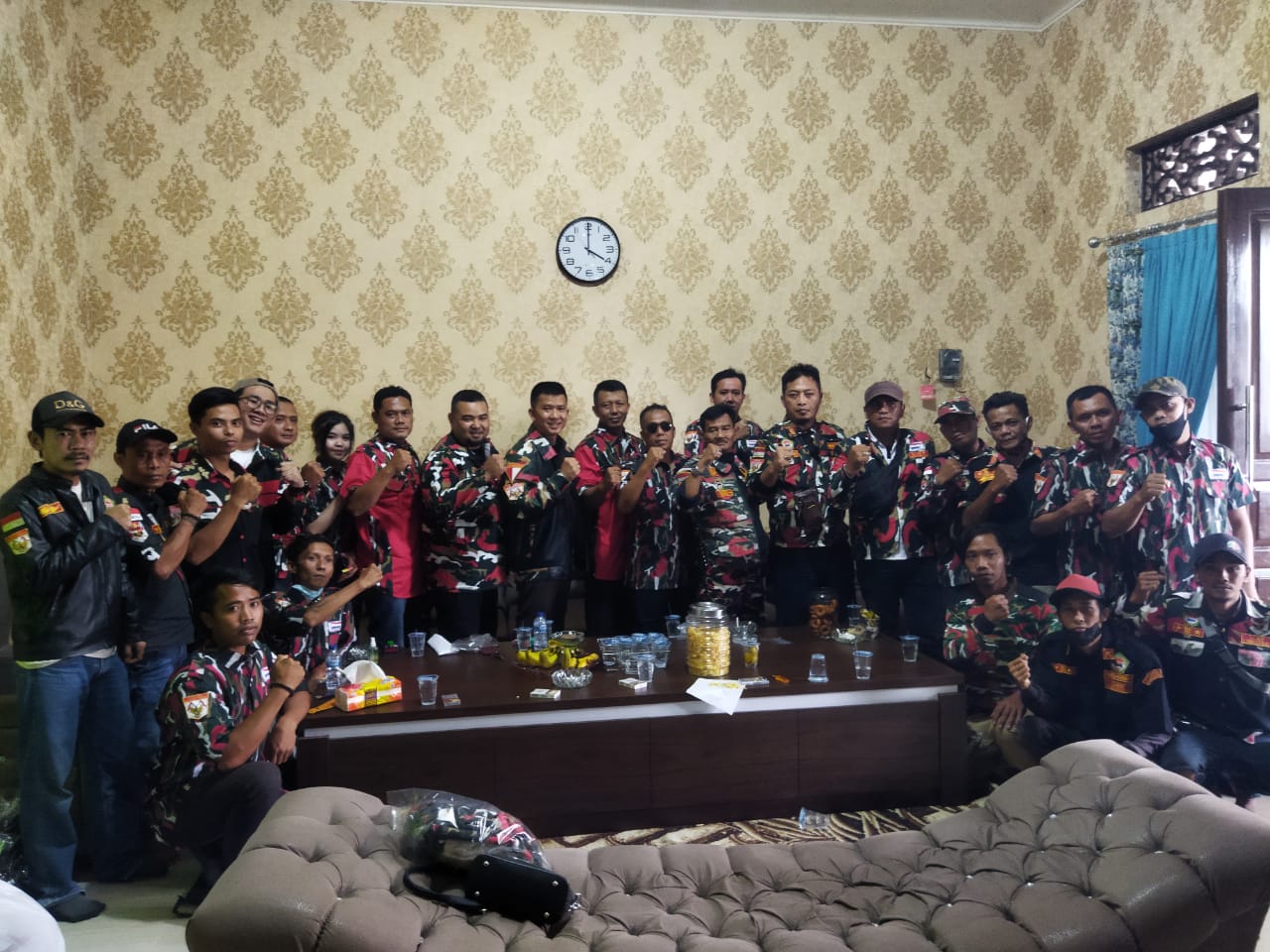 Laskar Merah Putih Indonesia MAC Cicurug Serahkan Semua Data Kepada Ketua Marcab Sukabumi
