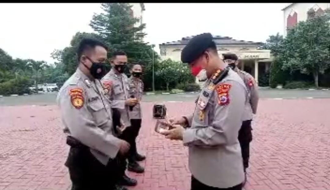 Dompet Anggota Ada Foto Istri Ditpamobvit Polda Banten Beri Hadiah Uang