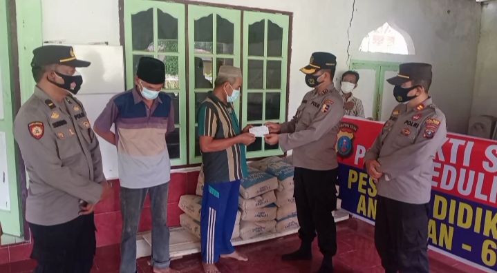 Peserta Didik Sespimma Polri Angkatan 66/2021, Baksos di Masjid Nurul Iman