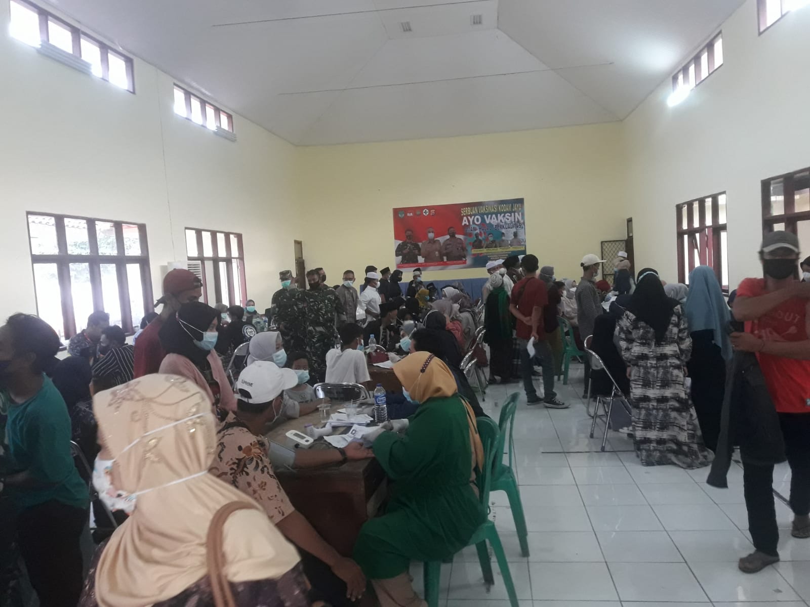 Masyarakat Kecamatan Kemiri Antusias Lakukan Vaksin  
