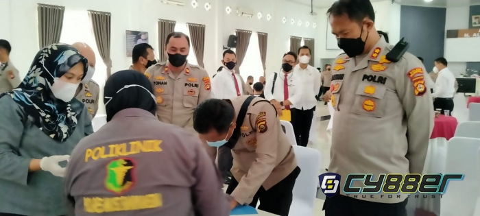 Kapolres Beserta Jajaran Polres Muba Tes Urin Secara Mendadak