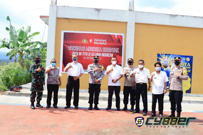 Muspika Apresiasi Pelaksanaan Vaksinasi Yang Digelar Polres Ciamis di SMKN 1 Panumbangan dan SMAN 1 Kawali