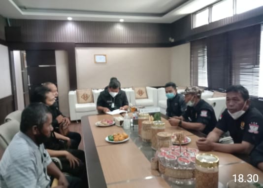 Audensi LSM GPB Bersama Bupati Garut, Pertanyakan Terkait Bansos Pemerintah BPNT dan PKH yang Belum Juga Cair
