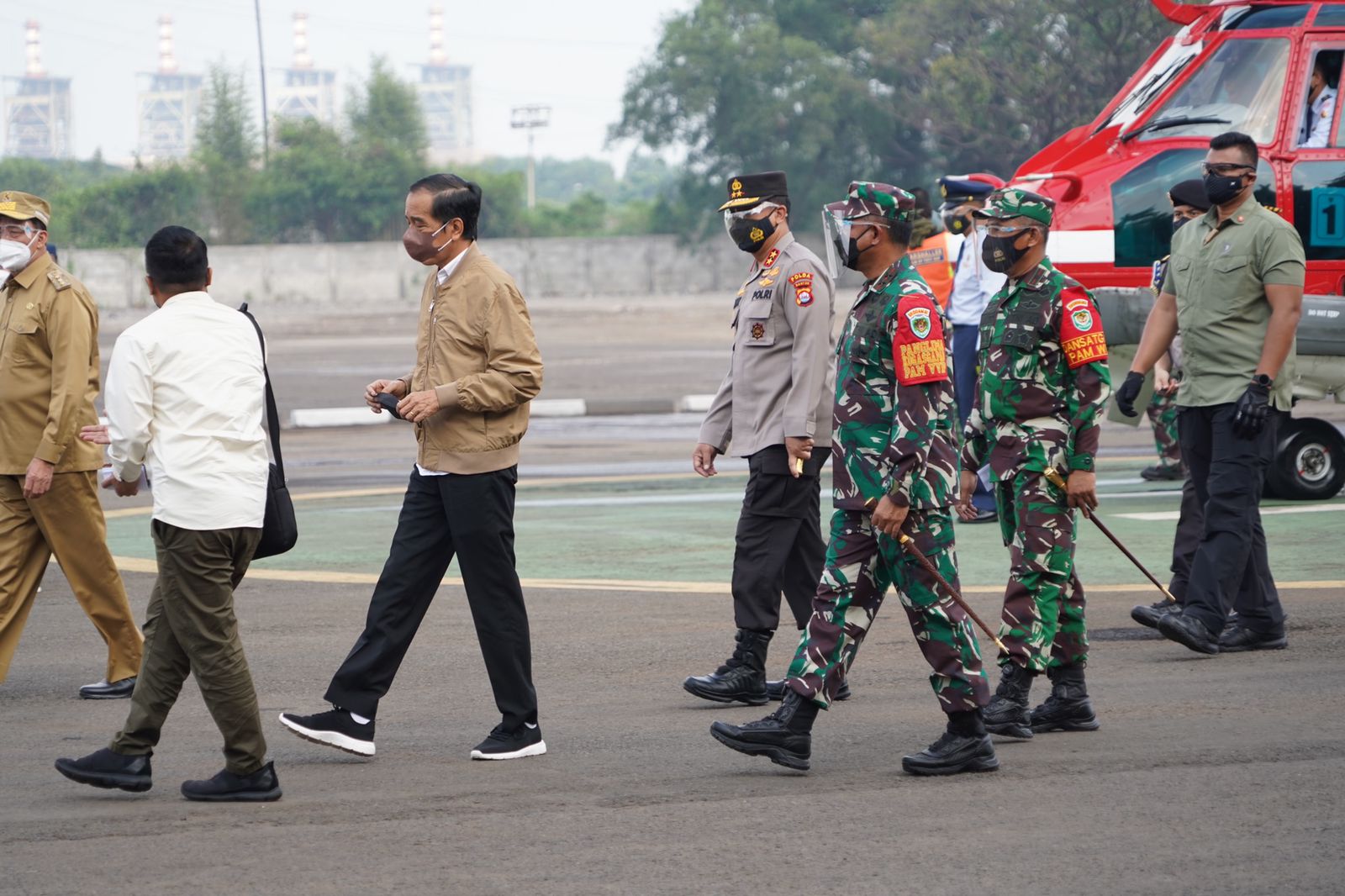 Danrem 064/MY Dampingi Pangdam III/Siliwangi Sambut Kunker Presiden RI di Wilayah Banten