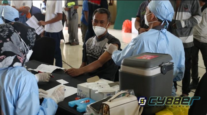 Vaksinasi Massal di BCS Cilegon, 1.500 Orang Disuntik Dosis Lengkap