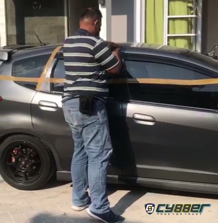 Debt Kolektor PT Adira Finance Tarik Paksa Mobil Konsumen